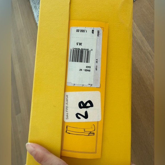 Fendi stack heeled boots - Picture 7 of 7